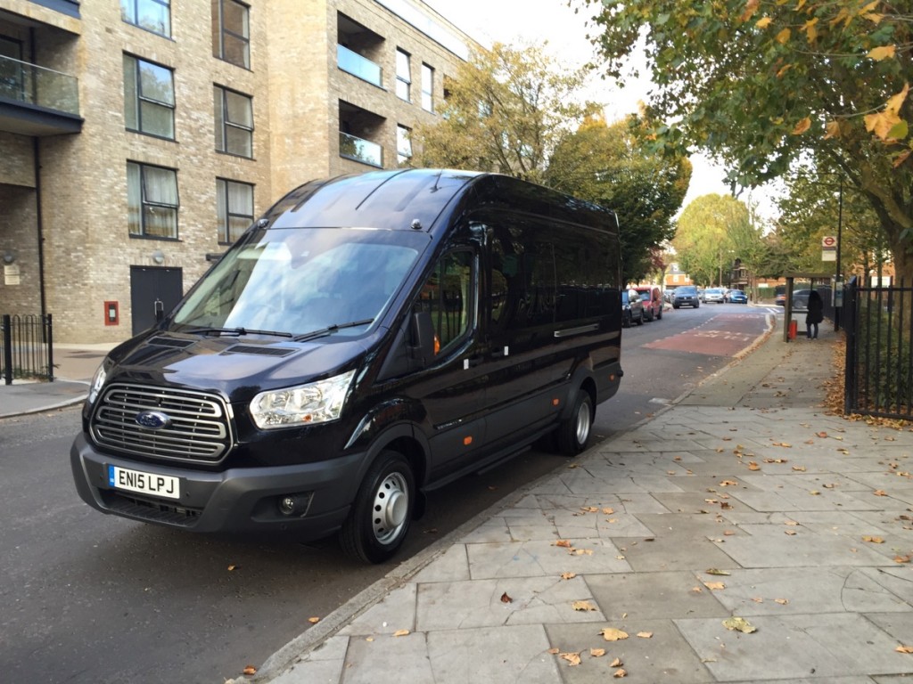 coach hire rayleigh